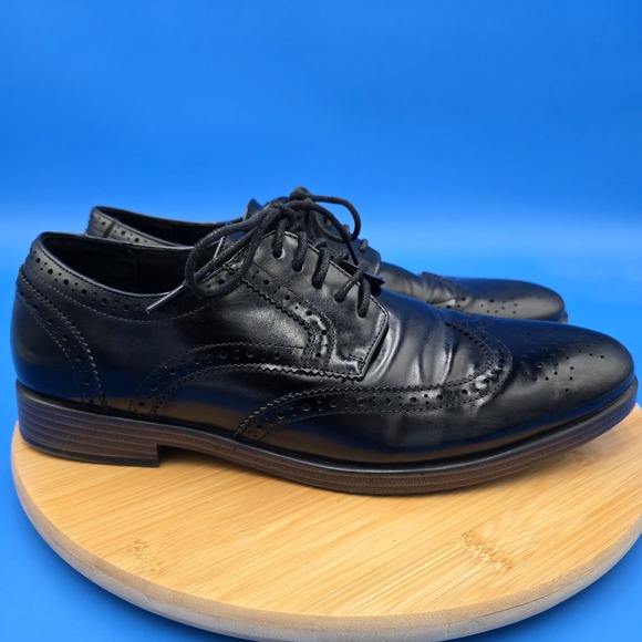 Van Heusen‎ Black Ramsey Wingtip Oxfords Dress Shoes Men's 9.5M - Picture 1 of 10